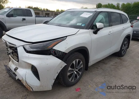 2022 Toyota Highlander Xle z USA, uszkodzony, nr VIN 5TDGZRBHXNS178532
